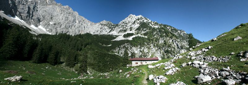 Winkelkar mit Winkelalm im Vordergrund Winkelkar mit Winkelalm im Vordergrund