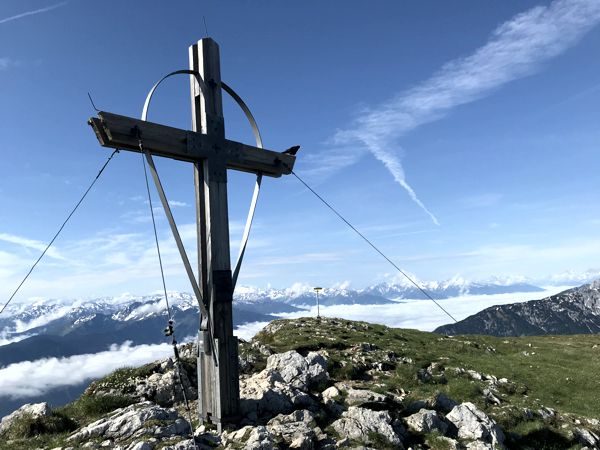 Das Gipfelkreuz auf der Haidachstellwand (2192 m). Das Gipfelkreuz auf der Haidachstellwand (2192 m).