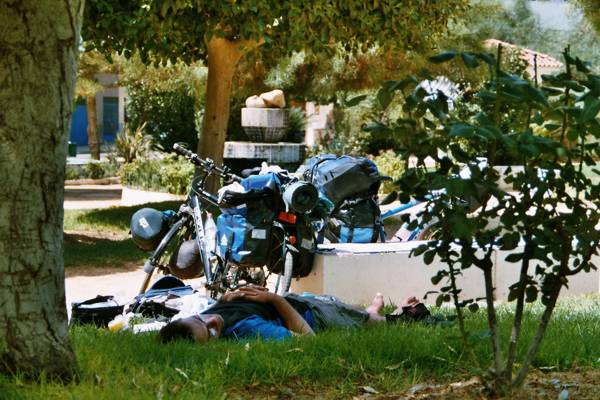 Siesta über die Mittagszeit. Siesta über die Mittagszeit.