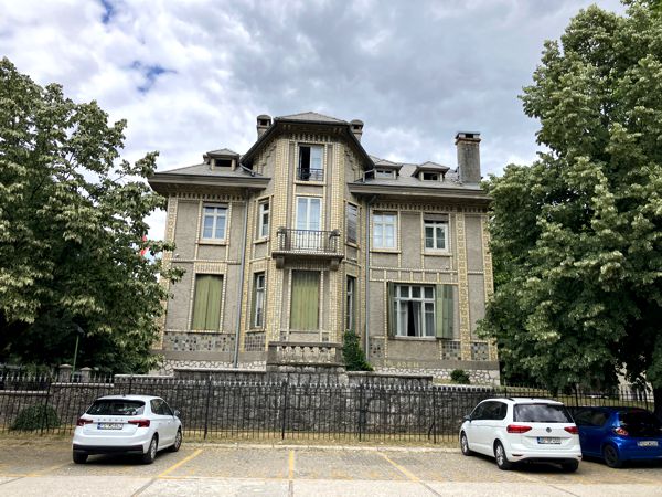 Das ehemalige Botschaftsgebäude von Frankreich. Das ehemalige Botschaftsgebäude von Frankreich.