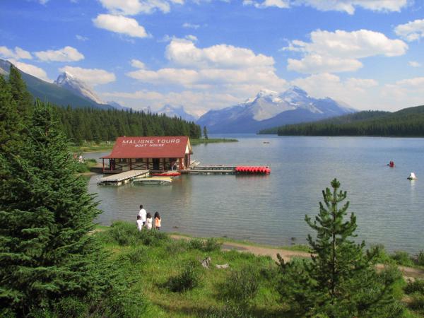 Maligne Lake Maligne Lake