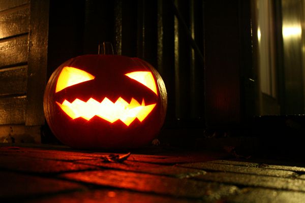 Halloween in einer dunklen, verregneten Nacht. Halloween in einer dunklen, verregneten Nacht.