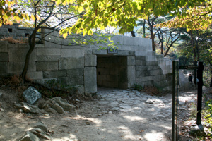 Yongammum Gate von innen.