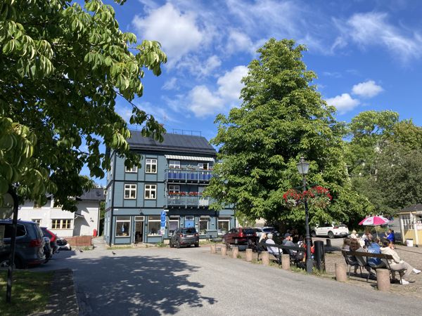 Unterwegs bei Sonnenschein in Vaxholm. Unterwegs bei Sonnenschein in Vaxholm.