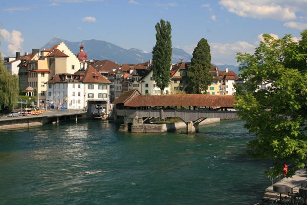 Spreuerbrücke über den Reuss in Luzern bei herrlichem Wetter. Spreuerbrücke über den Reuss in Luzern bei herrlichem Wetter.