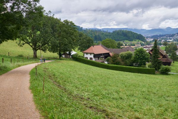 Die liebliche Umgebung von Schloss Liebegg. Die liebliche Umgebung von Schloss Liebegg.