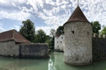 Das prächtige Wasserschloss Hallwyl am Rande des Hallwilersee.