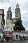 Das bekannte Großmünster erlaubt einen tollen Blick über die Stadt.