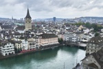 Blick vom Großmünster über die Altstadt von Zürich.