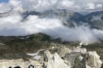 Die Wolken aus dem Aartal und vom Grimselpass ziehen schnell zu uns hinauf.