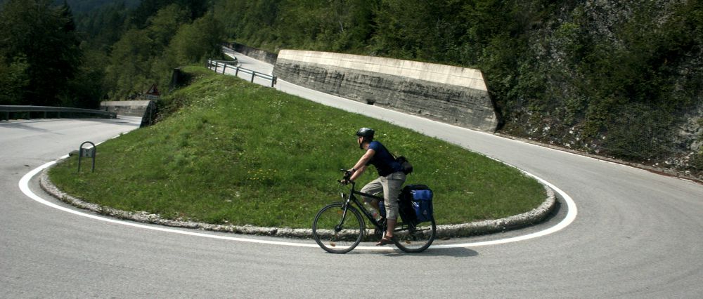 Viele Serpentinen hinab ins Tal* Viele Serpentinen hinab ins Tal*